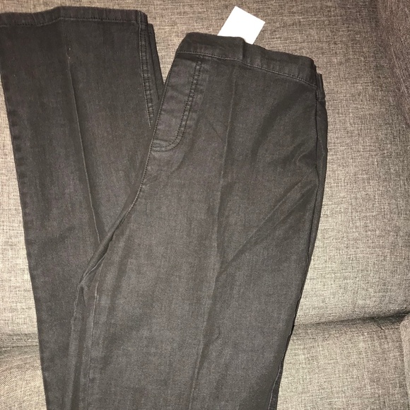 Isaac Mizrahi Denim - Isaac Mizrahi Live Black Straight Leg Jeans - 12T Isaac Mizrahi Denim - Isaac Mizrahi Live Black Straight Leg Jeans - 12T